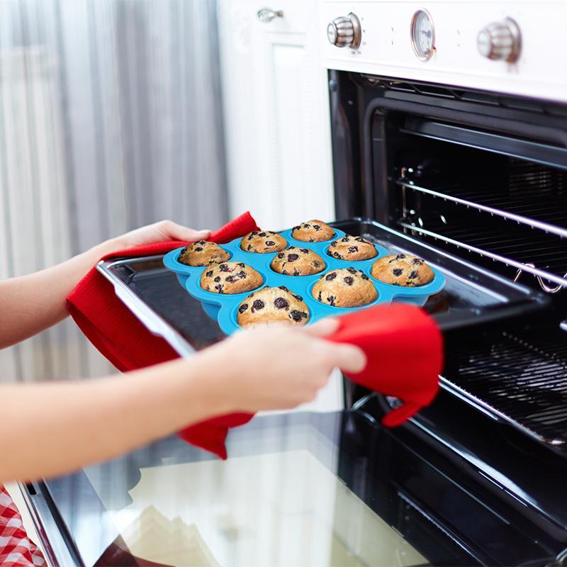 baking cookies with blue silicone trays